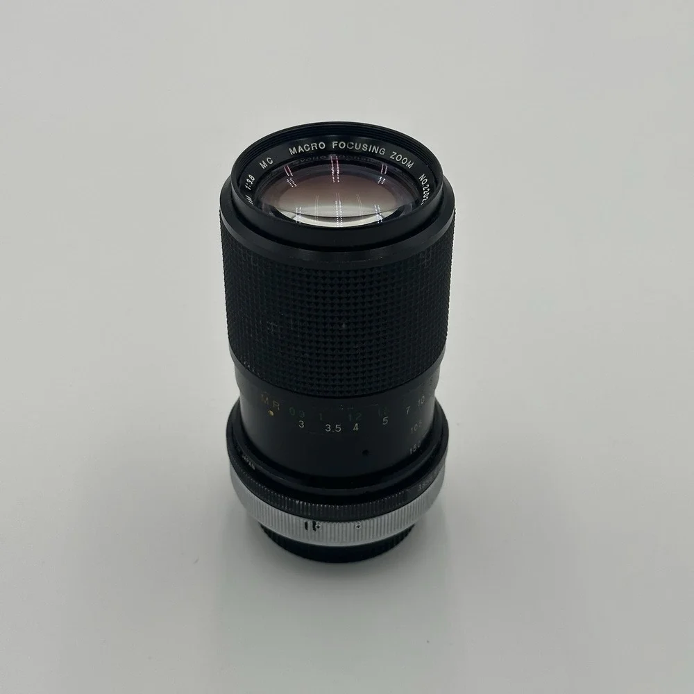 Vivitar Macro Focusing Zoom Lens 70mm-150mm 1:3.8 No. 22023656